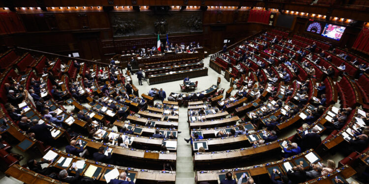 131 voti a favore
