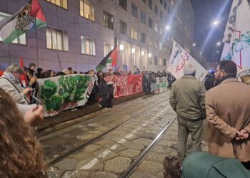 'Cessate il fuoco farsa