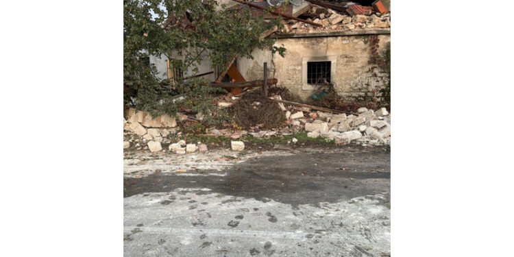 Rintracciato dai carabinieri in una campagna di sua proprietà