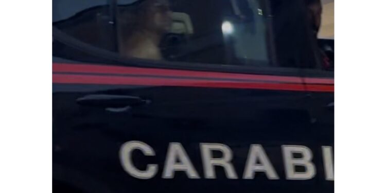 Un'ora e mezza di interrogatorio