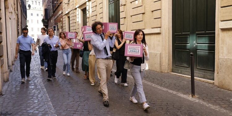 Videomessaggio della donna 44enne