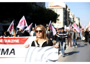 Partiti di opposizione chiedono il ritiro della riforma