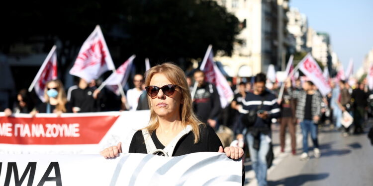 Partiti di opposizione chiedono il ritiro della riforma