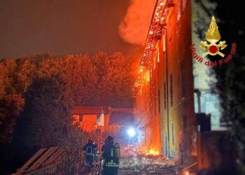 Evacuate le 21 suore presenti