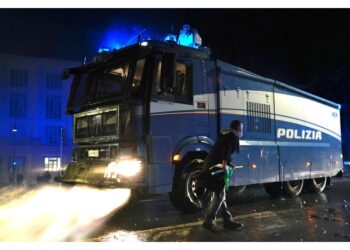 Tre indagati per invasione di campo durante il match