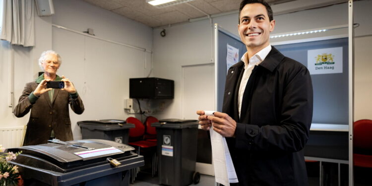 Leader dei liberali progressisti esulta: 'Oggi voltiamo pagina'