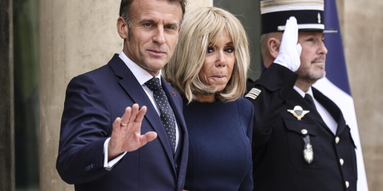 Seconda udienza per le fake news sulla première dame 'trans'