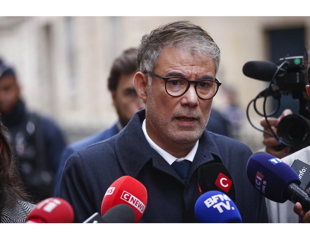 Lecornu, farò di tutto per dare alla Francia un bilancio