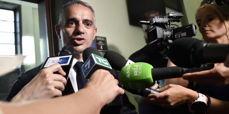 'Le due inchieste sono connesse'