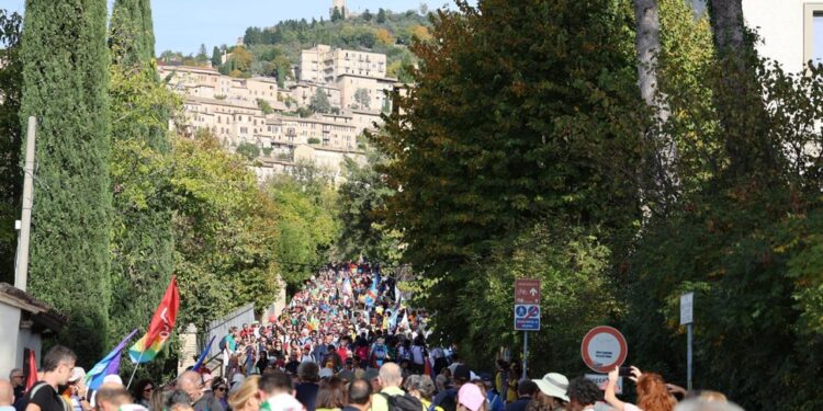 'Tutti chiedano a chi hanno votato: Cosa fai per la pace?'