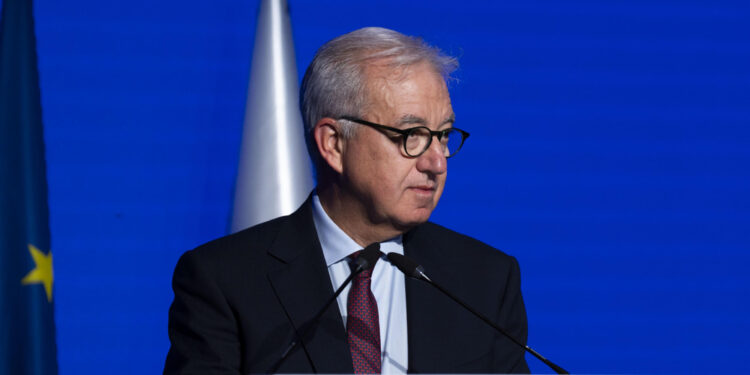 "Per il governo ha un carattere prioritario"