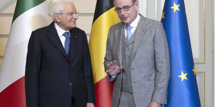 "Narrative contro libertà popolo europeo e degli altri popoli"
