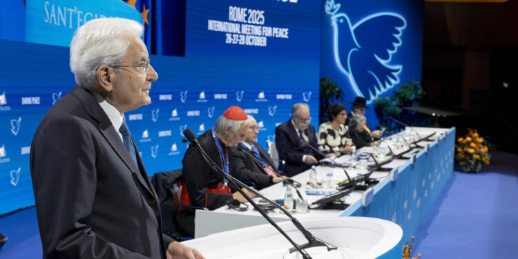 'Il nazionalismo nasce dal considerare gli altri popoli nemici'