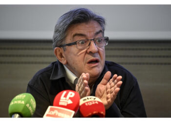 Dopo le dimissioni di Lecornu