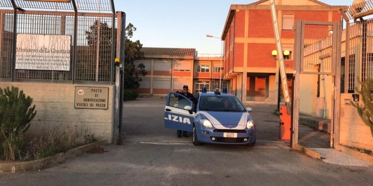 L'imbarcazione ha raggiunto la costa del Sulcis in Sardegna