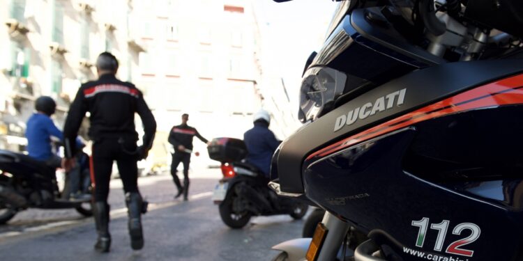 Tra i due spesso screzi. Lui arrestato