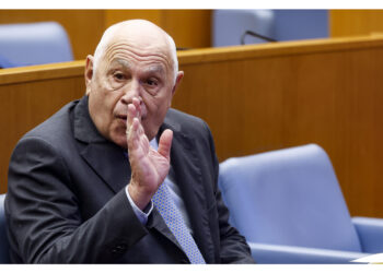 'Il problema andrà affrontato con animo freddo e pacato'