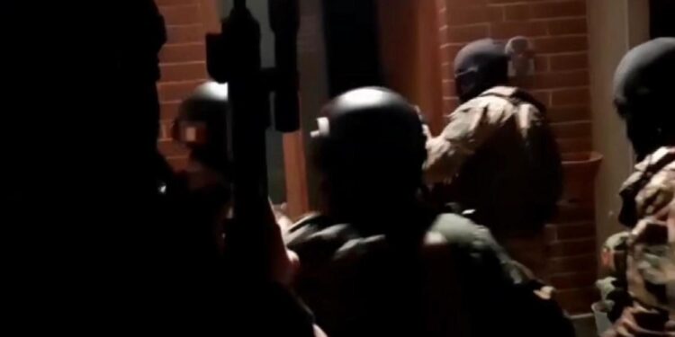 Carabinieri smantellano due distinte organizzazioni criminali