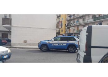 A Crotone. Responsabile è stato fermato dalla polizia