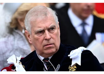 Lo ha annunciato Buckingham Palace. Deve lasciare Royal Lodge