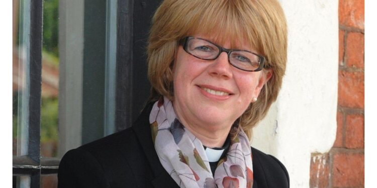 Sarah Mullally vescovo di Canterbury per far fronte a scandali