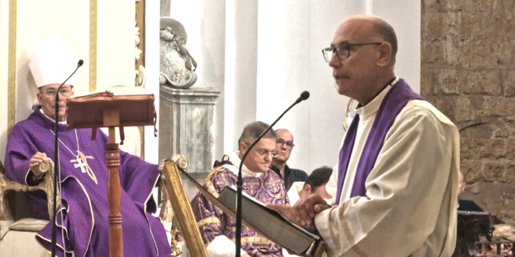 A Mazara omelia del padre spirituale della donna ai funerali