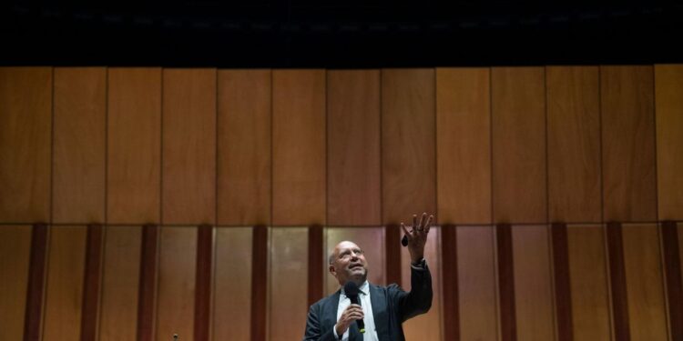 Passa la nomina di Macciardi a soprintendente