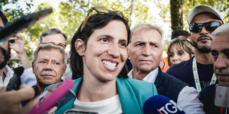 'Siamo con le lavoratrici e i lavoratori'