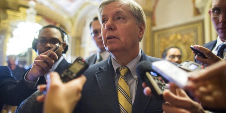 Graham: 'Presidente informerà il Congresso' su mosse anti-droga