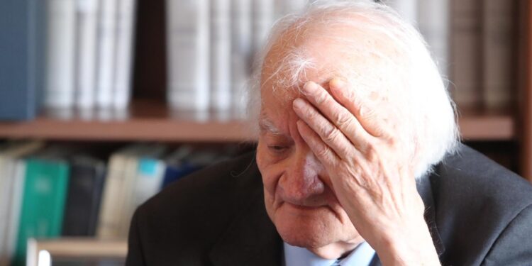 Ex numero due del Sisde partecipò a indagini omicidio