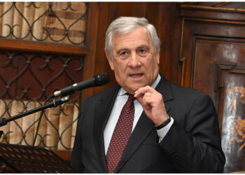 'La Russia cessi la violenza e inizi a agire con responsabilità'