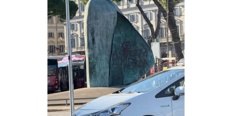 'Basta odio! Basta cattivi maestri!'