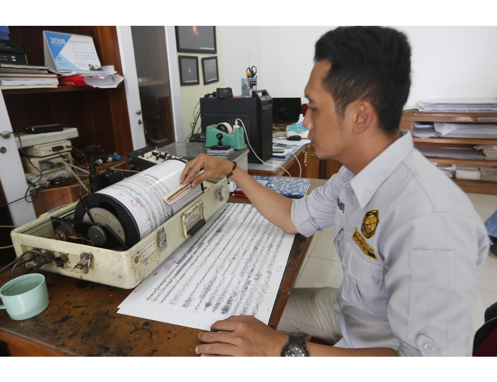 Terremoto 7.4 nel sud delle Filippine, allarme tsunami