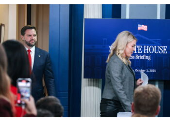 Annuncio di Leavitt e Vance dopo lo shutdown