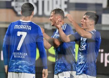 L'esultanza dopo la rete di Vojvoda (foto Roberto Colombo)