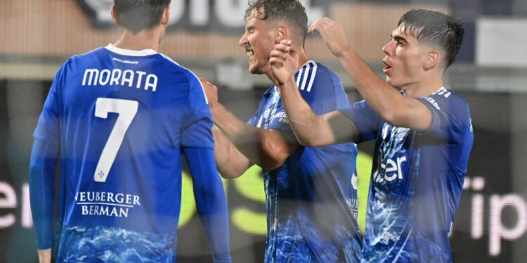 L'esultanza dopo la rete di Vojvoda (foto Roberto Colombo)