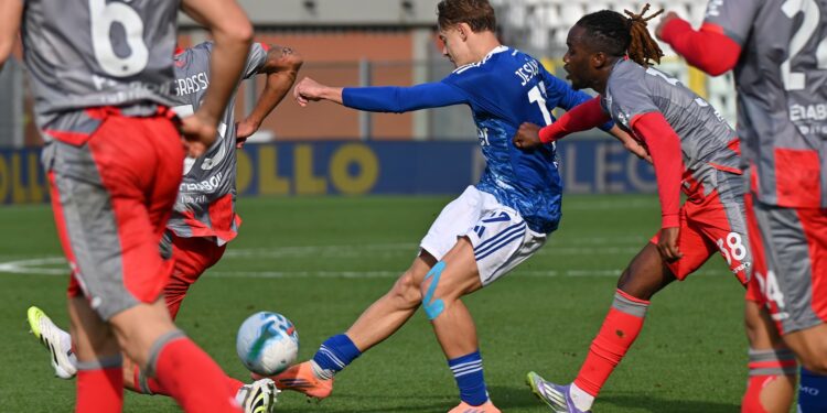 Jesus Rodriguez in azione nella partita contro la Cremonese (foto Roberto Colombo)