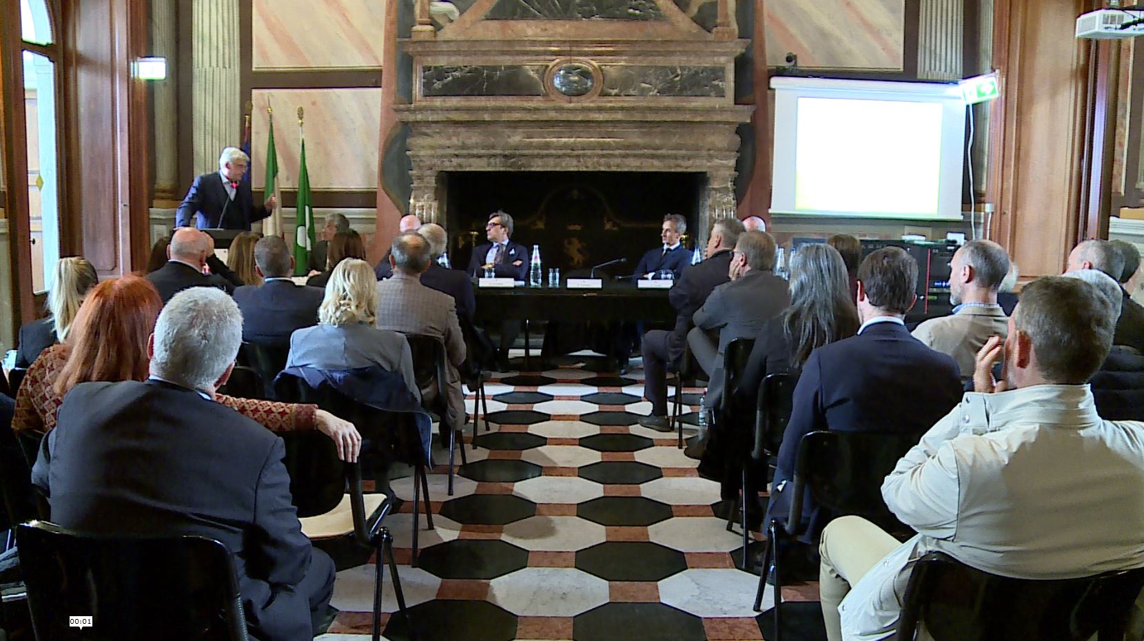 La Regione in campo a sostegno del tessile comasco: a Villa Gallia la tappa del tour “Lombardia protagonista”