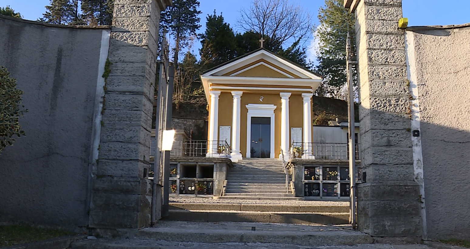Attività di diserbo nei cimiteri cittadini, serie di chiusure