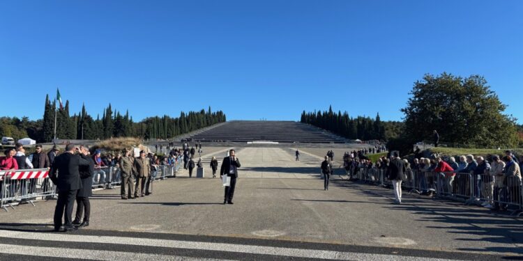 Oltre al Presidente della Camera anche il ministro Ciriani