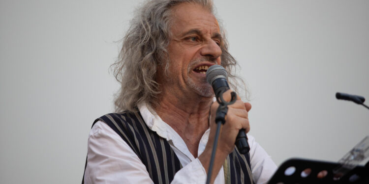 'Uscire per motivi spettacolari'