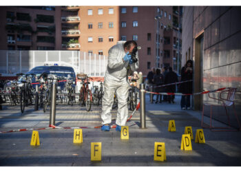 'Solo colpire simbolo economia'.Difesa