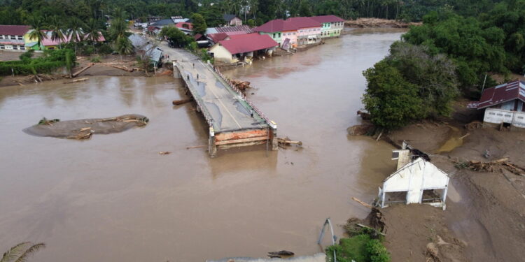 Altre centinaia di persone risultano ancora disperse