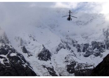 Bloccati a Campo 1 per forti nevicate
