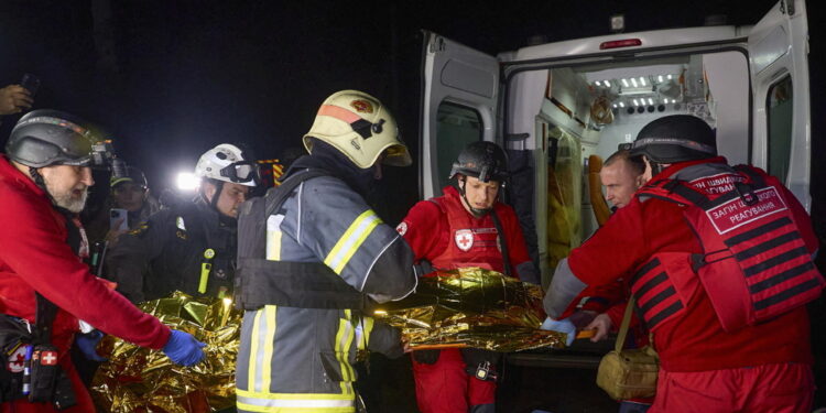 Danneggiati sette edifici residenziuali