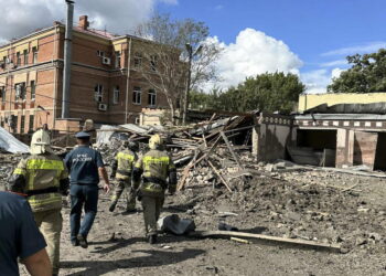 Droni sulla città portuale di Taganrog