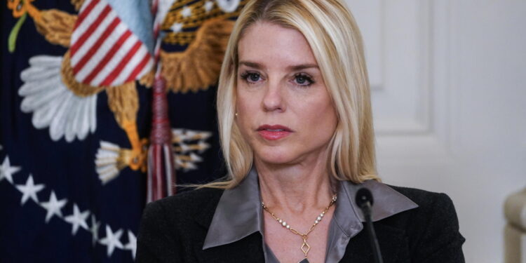 La ministra dalla Giustizia: 'Jay Clayton uno dei più capaci'