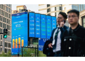 Listini cinesi positivi dopo le pesanti perdite di venerdì