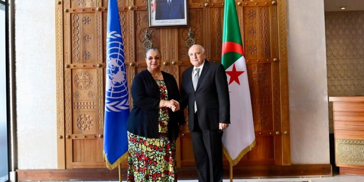 Algeria: 'Elezioni unica via per la pace e l'unità nel Paese'