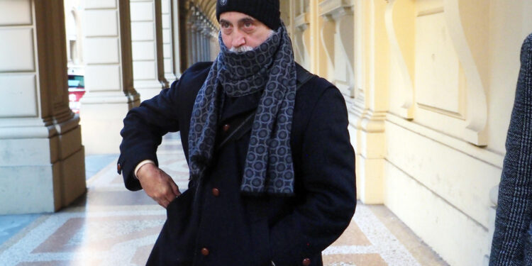 Corte assise appello chiede documenti per decidere su isolamento